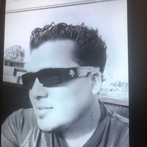 Meet your Posher, Hugo